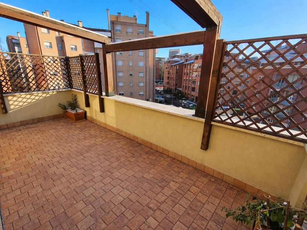 Attico / mansarda a Bologna in Via Bruno Lanzarini, 10 - Foto 3