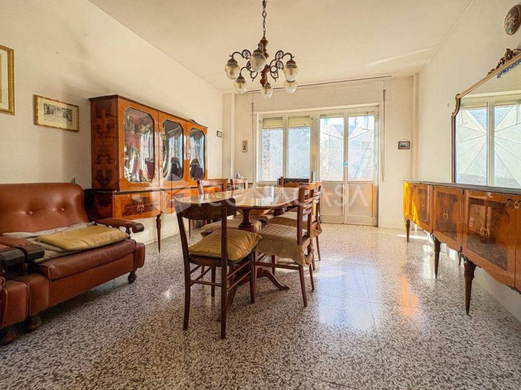 Appartamento a Matera in Via Francesco e Paolo Loperfido - Foto 3