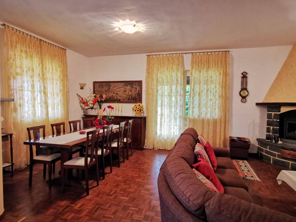 Villa a Centro valle intelvi in Via Fratelli Terragni - Foto 4