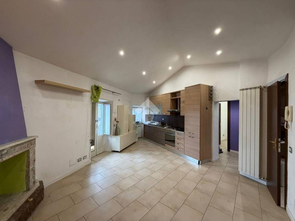 Appartamento a Viterbo in Via del Colle - Foto 5
