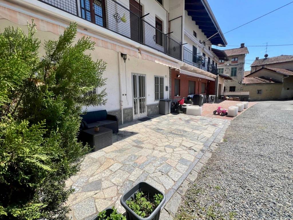 Casa indipendente a Benna in Via Biella, 23 - Foto 2