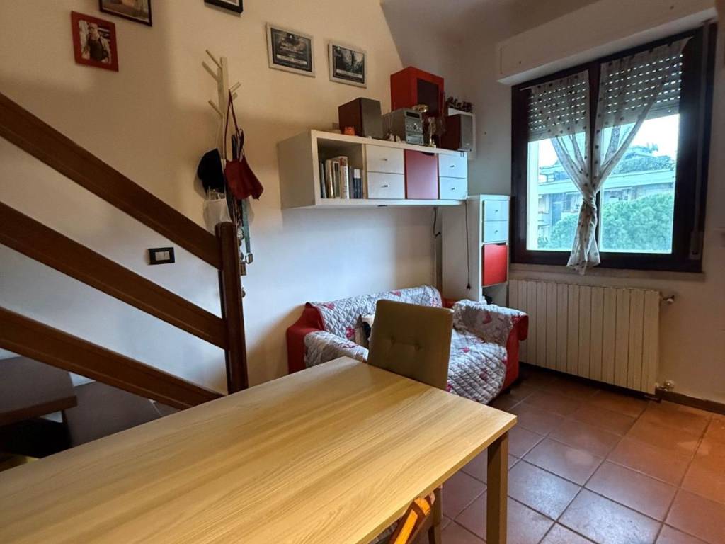 Appartamento a Prato in Via Lorenzo Menabuoni, 11 - Foto 2