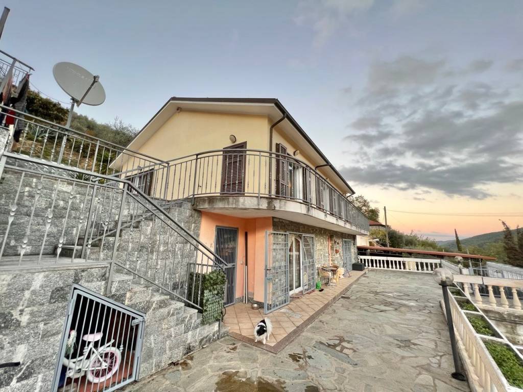 Villa a Stellanello in Villaggio Borgonuovo - Foto 2