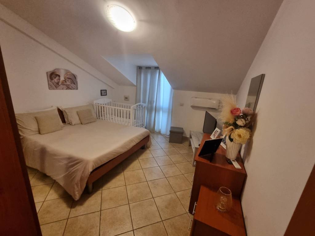 Attico / mansarda a Fiumefreddo di sicilia in Via Cesare Battisti - Foto 5