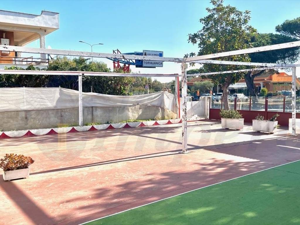 Immobile a Pomezia in Viale Danimarca 169 - Foto 5