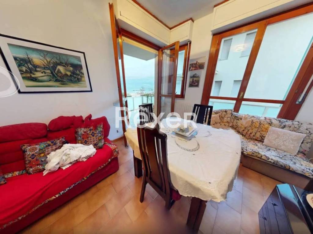 Appartamento a Civitanova marche in Viale Quattro Novembre - Foto 4