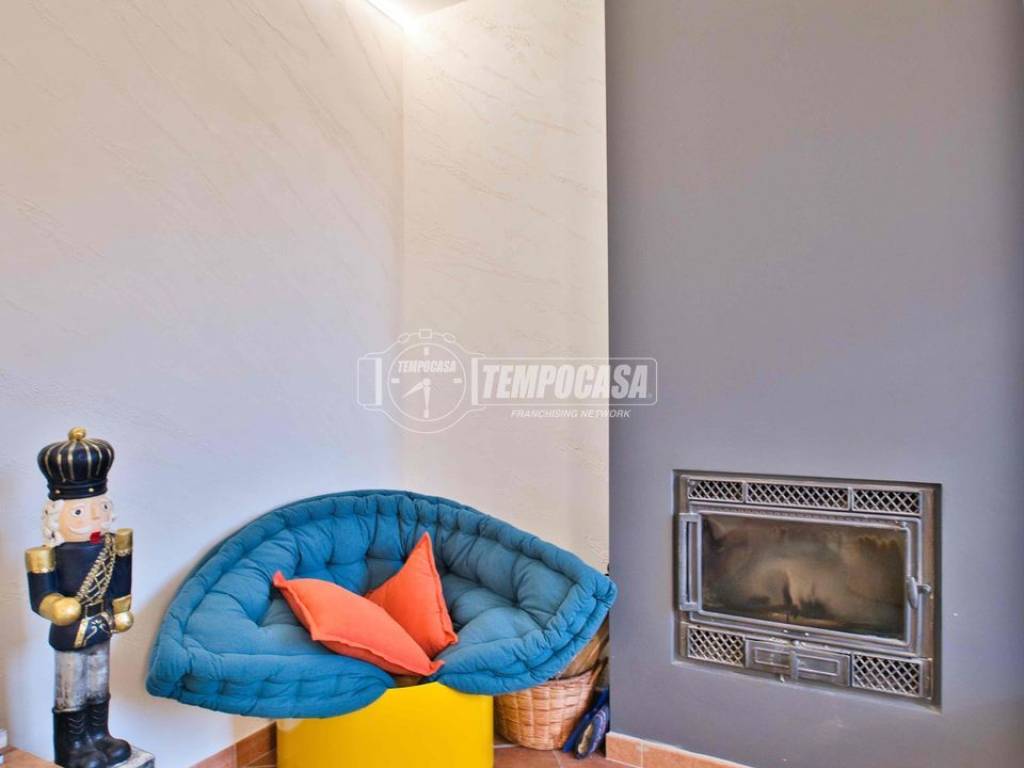 Appartamento a Galliate in Via San Giuseppe Maria Gambaro - Foto 4