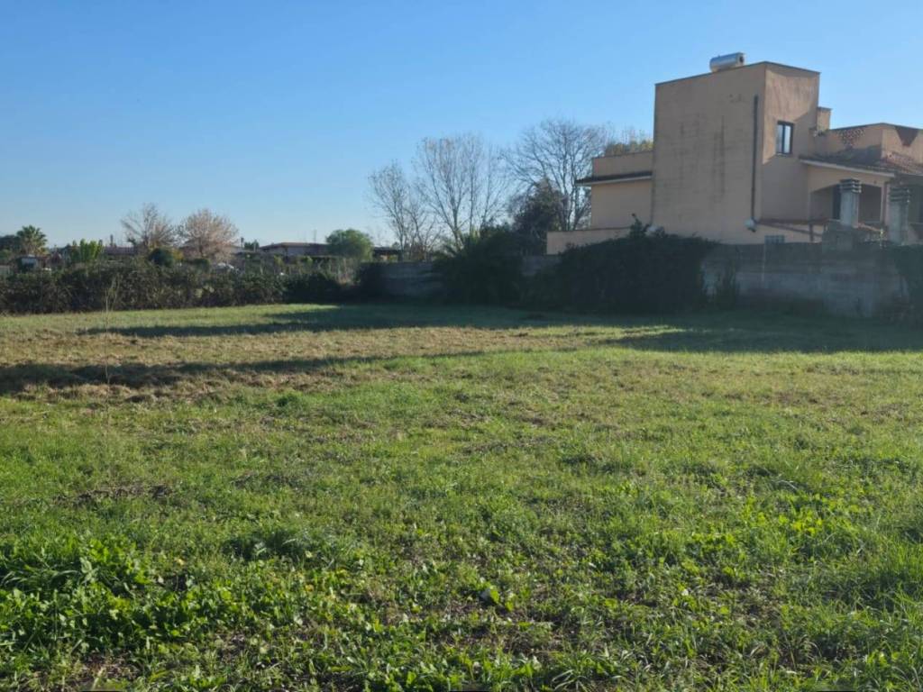 Terreno a Ardea in Via delle Querce - Foto 2