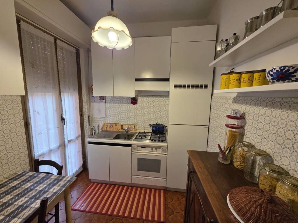 Appartamento a Parma in Via Luigi Mascherpa - Foto 3