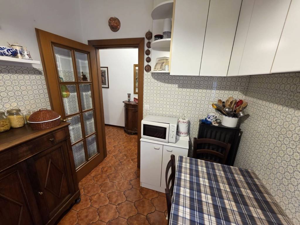 Appartamento a Parma in Via Luigi Mascherpa - Foto 5