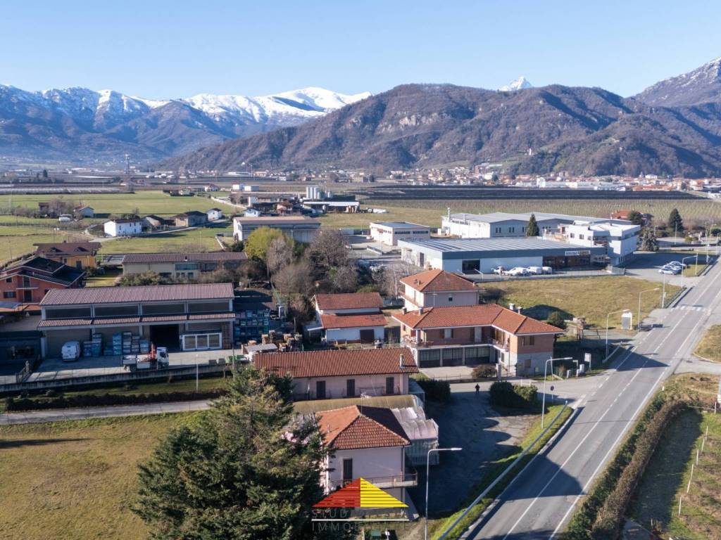 Villa a Revello in Via Basse, 2 - Foto 4