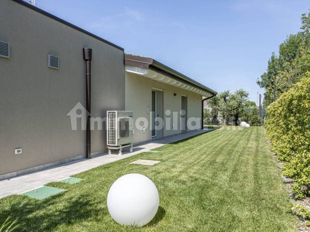 Villa a Cadorago in Via Giovanni Pascoli - Foto 4