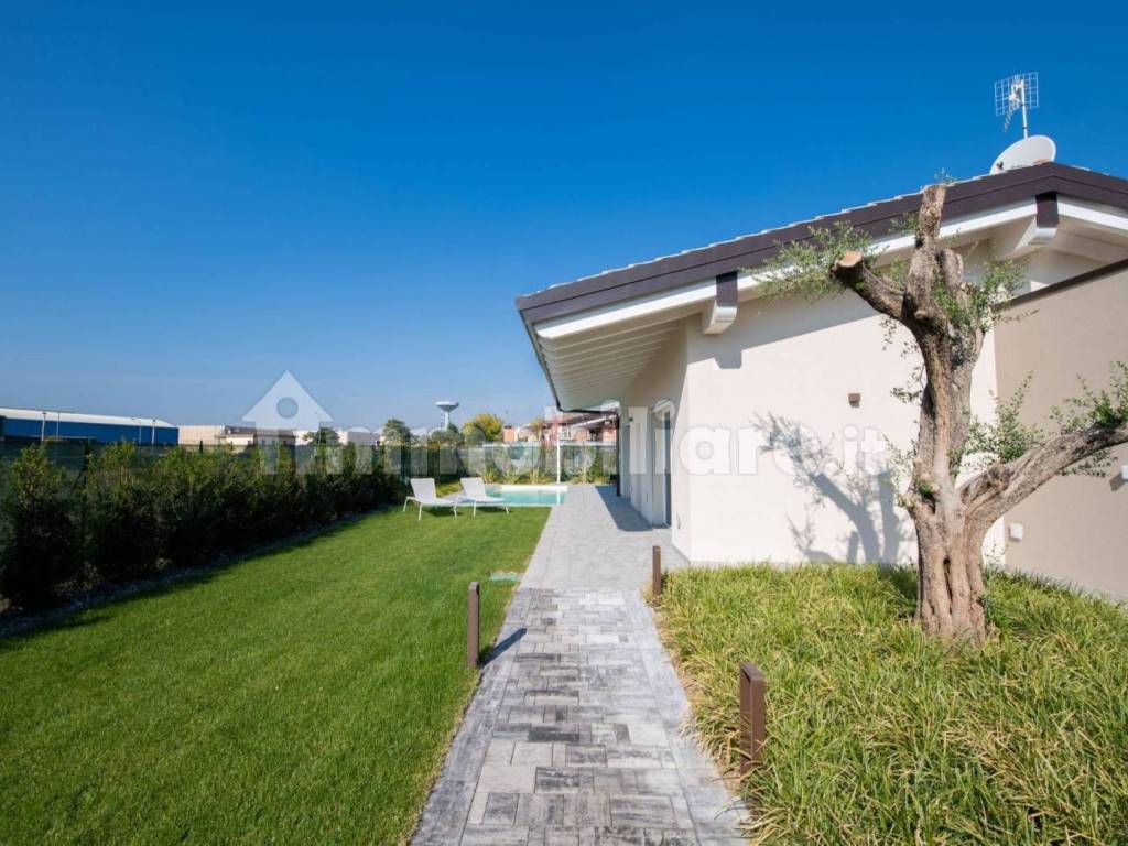 Villa a Cadorago in Via Giovanni Pascoli - Foto 5