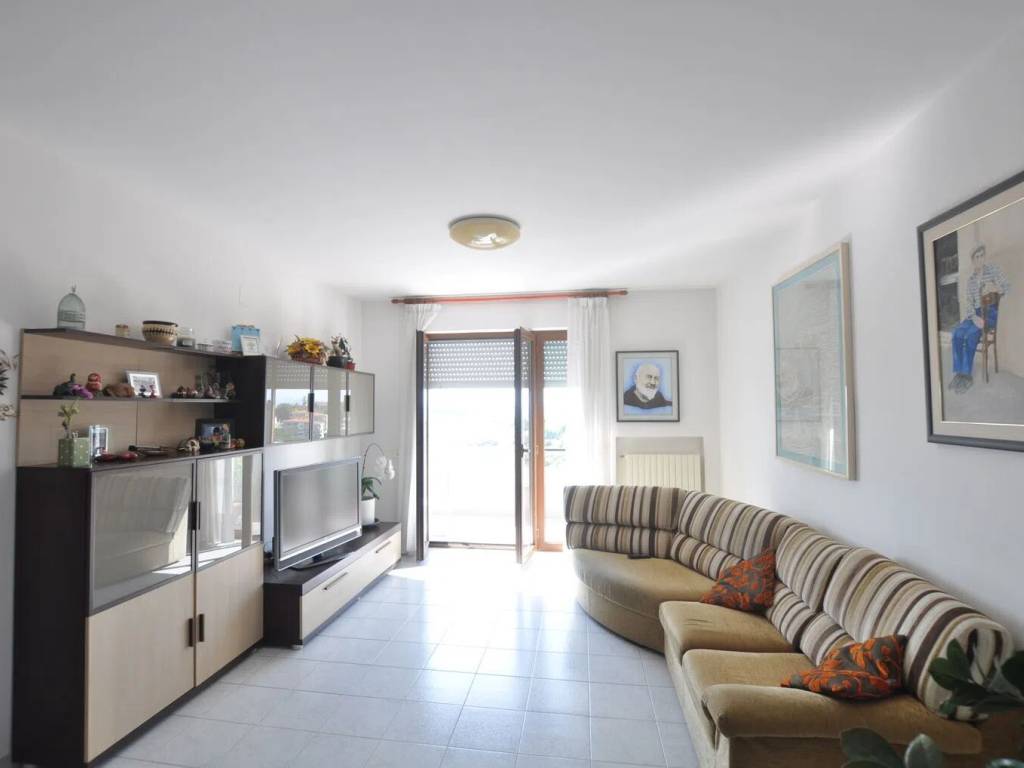 Appartamento a Spoltore in Via Dante Alighieri, 10 - Foto 2