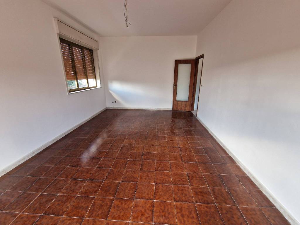 Appartamento a Giarre in Via Luigi Settembrini - Foto 3