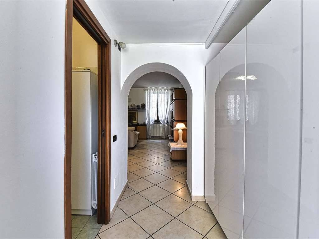 Appartamento a Gerenzano in Via San Giacomo, 4 - Foto 5