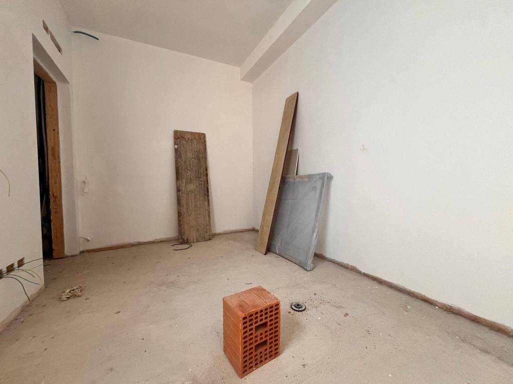 Appartamento a Carugo in Via Enrico Tazzoli, 13 - Foto 4