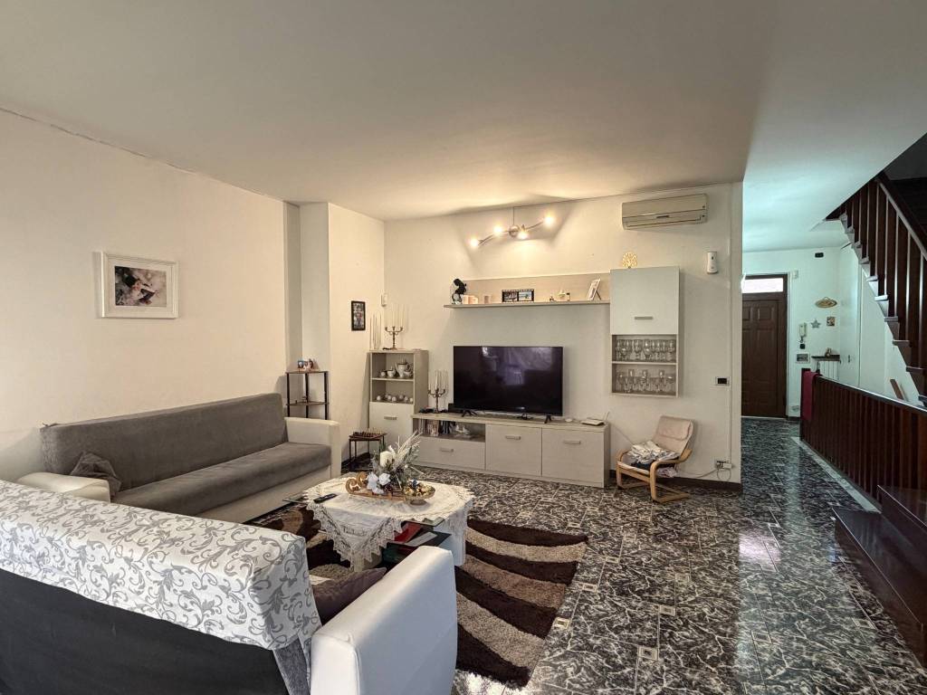 Villa a Alessandria in Via Alessandro Tonso, 78 - Foto 5