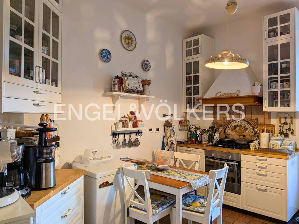 Appartamento a Trieste in Via Giovanni Pierluigi da Palestrina, 1 - Foto 3