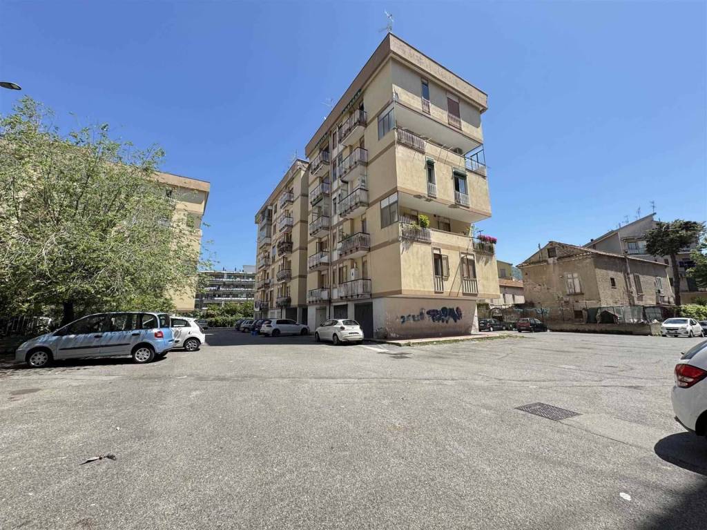 Appartamento a Salerno in Via Tusciano , 9 - Foto 2