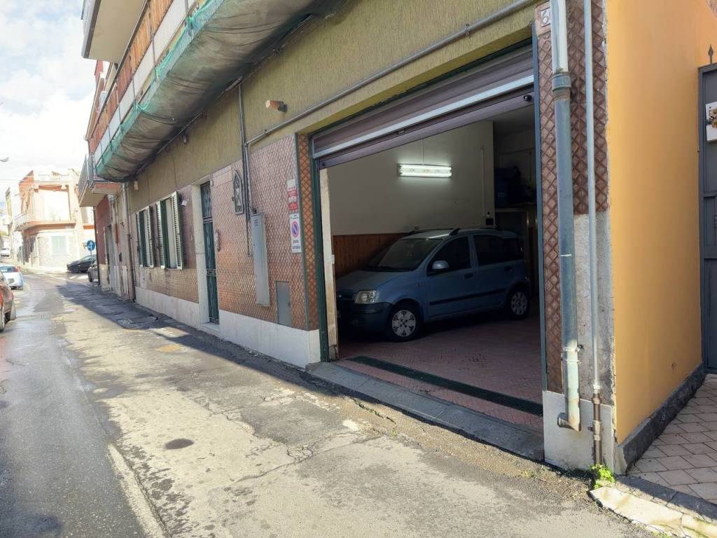 Appartamento a San giovanni la punta in Via Capitano Lo Faro - Foto 3