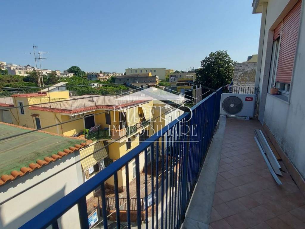 Appartamento a Bacoli in Via Antonio De Curtis - Foto 2