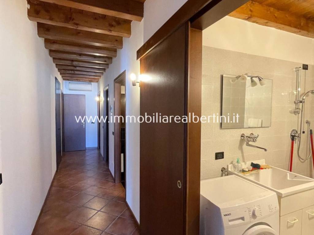 Appartamento a Villafranca di verona in Via Angelo Messedaglia - Foto 4