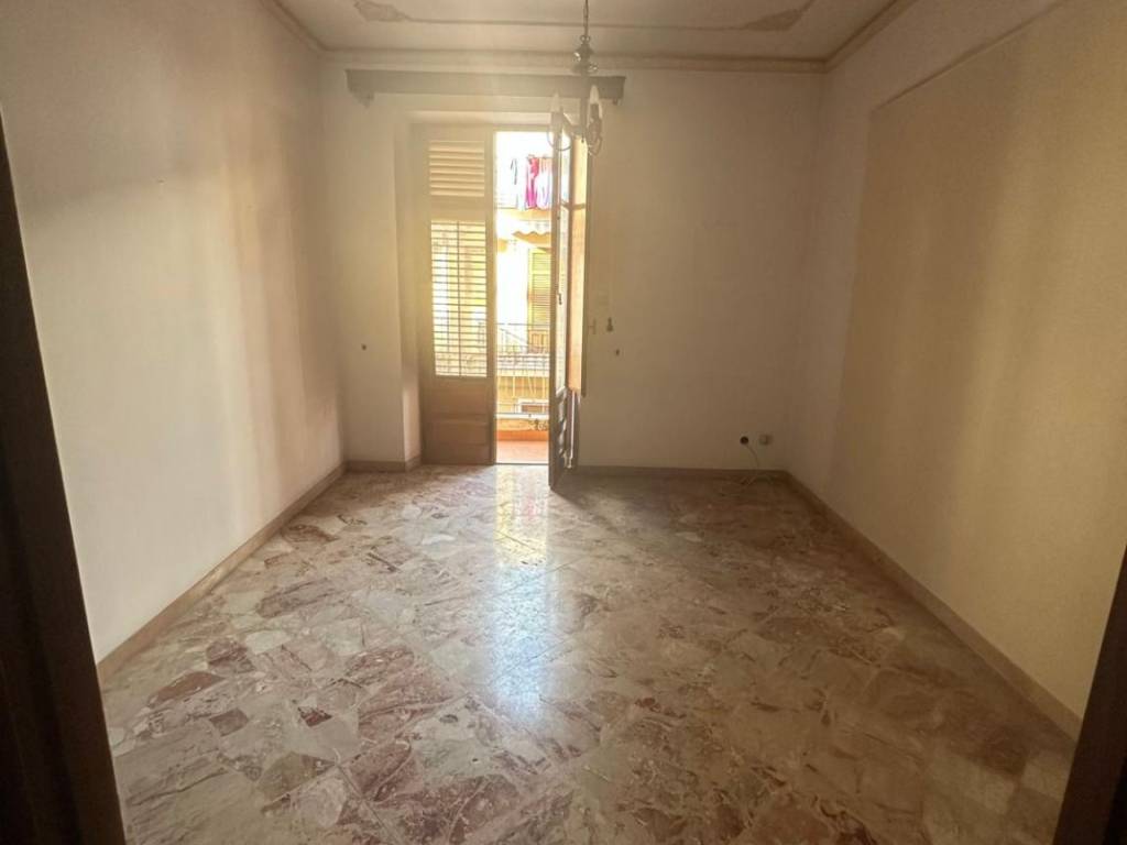Palazzo / stabile a Bagheria in Via Mazzarella - Foto 3