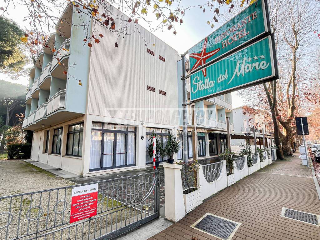 Palazzo / stabile a Cervia in Viale Sicilia 84 - Foto 2