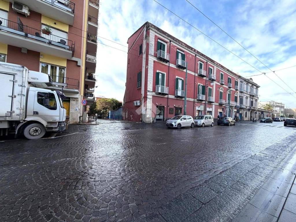 Appartamento a Portici in Corso Giuseppe Garibaldi, 185 - Foto 2