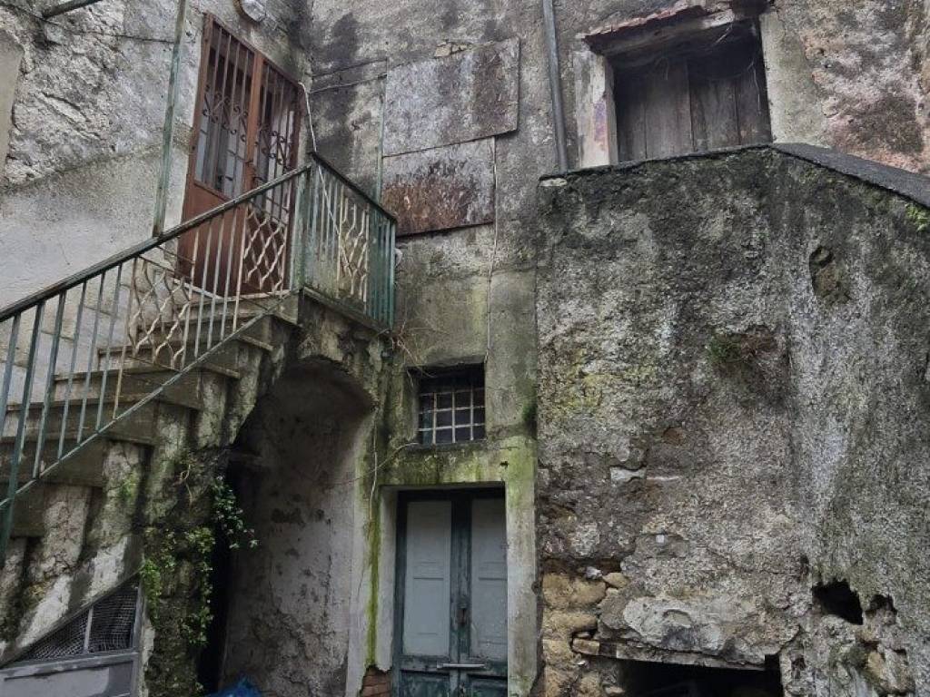 Rustico / casale a Mercato san severino in Via Tuoro - Foto 2