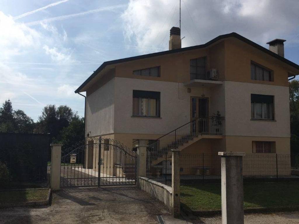 Villa a Sacile in Via 31 Ottobre, 41 - Foto 3