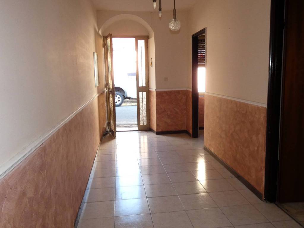 Casa indipendente a Castiglione di sicilia in Via Castiglione, 30 - Foto 3