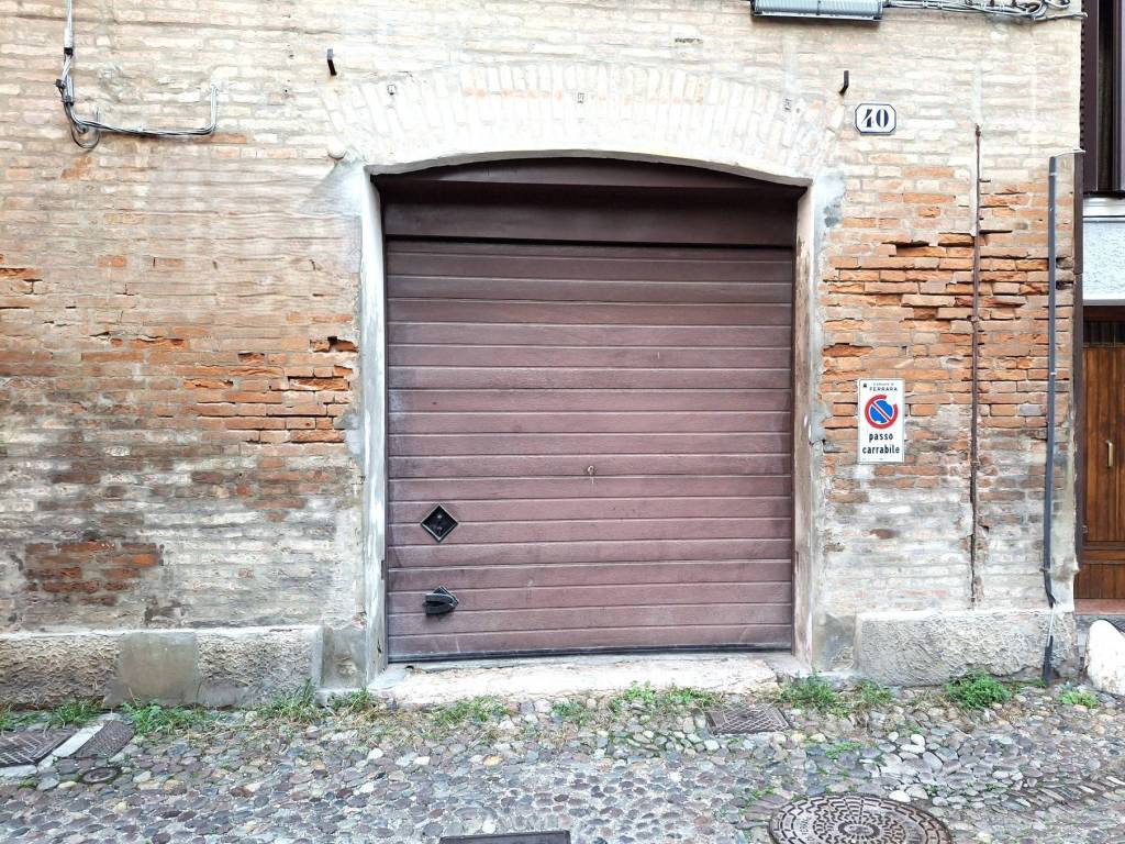 Box / garage a Ferrara in Via della Vittoria, 40 - Foto 4