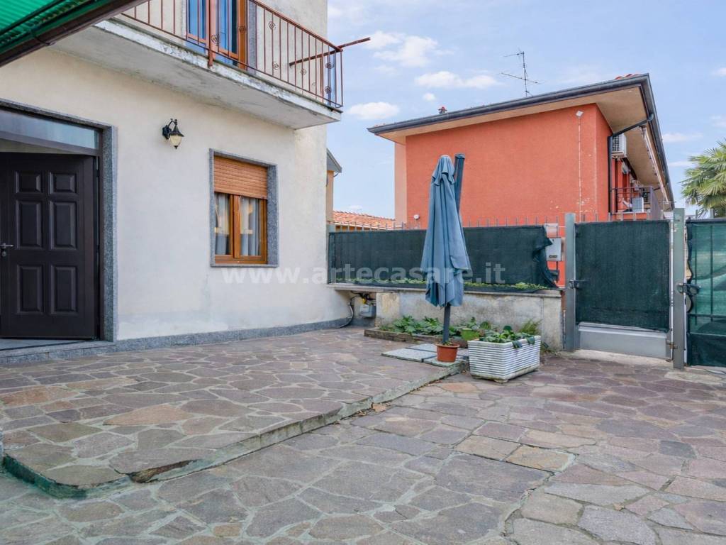 Casa indipendente a Busto garolfo in Via Ticino - Foto 2
