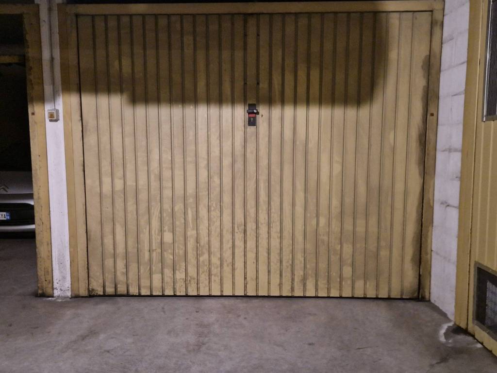 Box / garage a Verona in Via Lissa - Foto 3