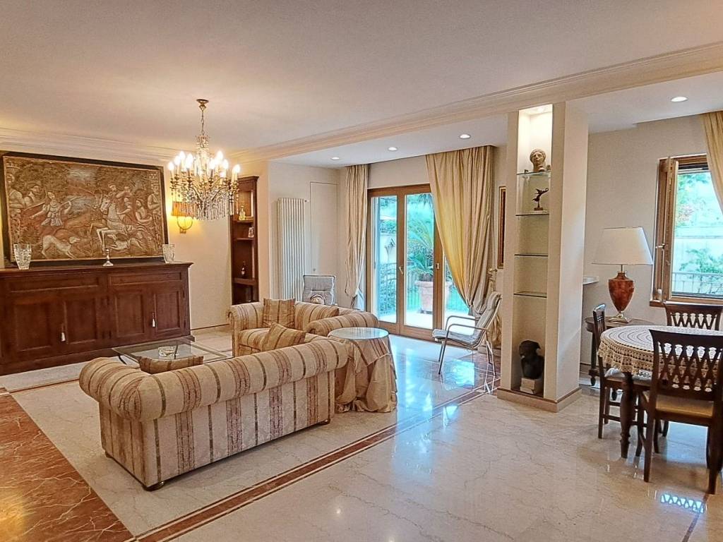Palazzo / stabile a Melito di napoli in Via Enrico Caruso - Foto 3