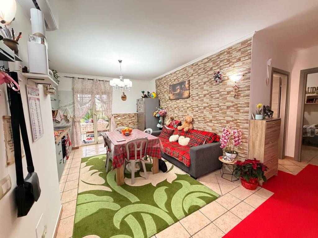 Appartamento a Aprilia in Via Enrico Toti, 27 - Foto 2