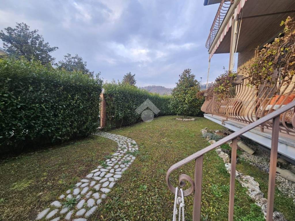 Appartamento a Acqui terme in Str. Fontana D'Orto, 56 - Foto 2