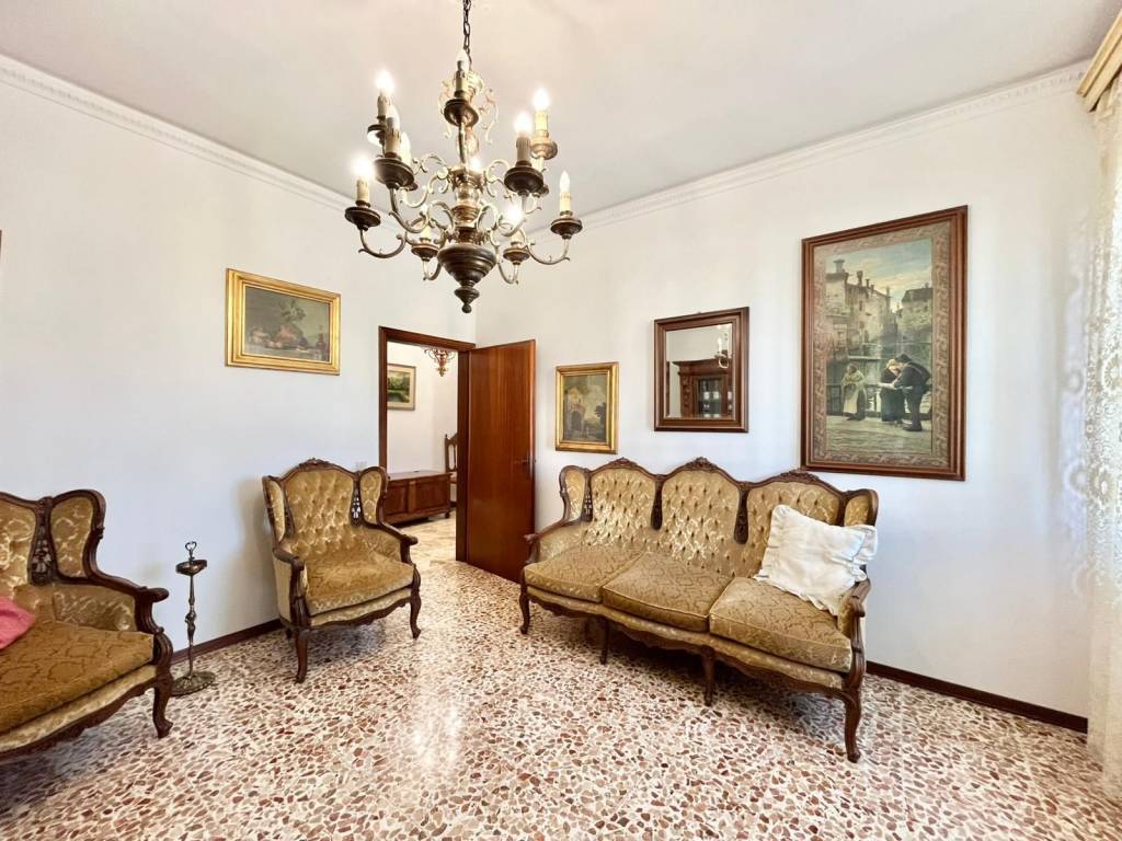 Appartamento a Montemurlo in Via di Galceti - Foto 2