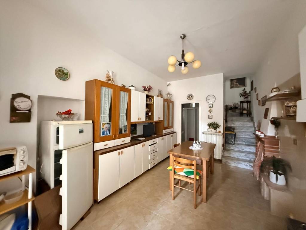 Appartamento a Capodimonte in Via Roma, 74 - Foto 3