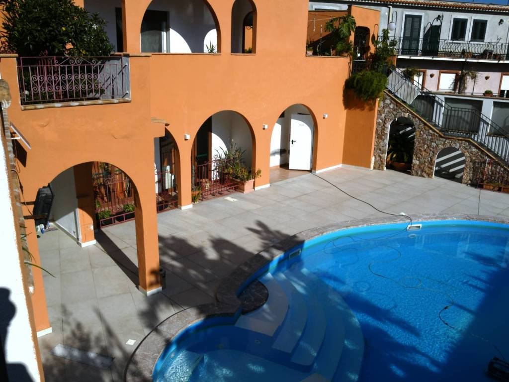 Appartamento a Taormina in Traversa Via Gaetano Martino, 2 - Foto 3