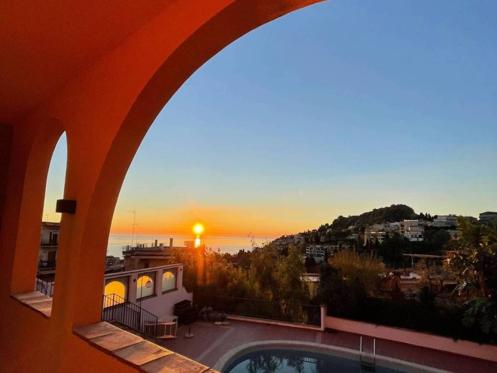 Appartamento a Taormina in Traversa Via Gaetano Martino, 2 - Foto 5