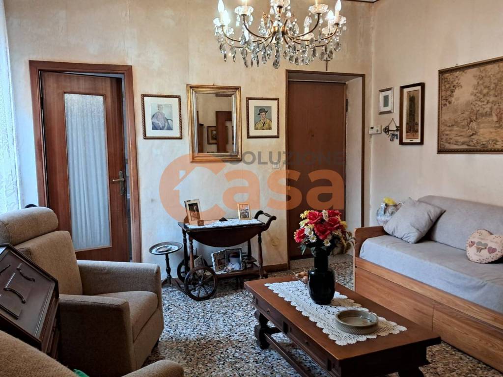 Appartamento a Piacenza in Via Melchiorre Gioia - Foto 3