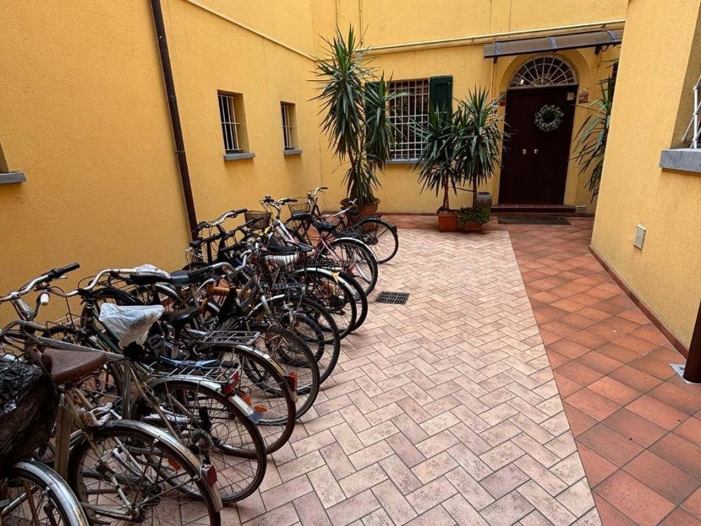 Appartamento a Bologna in Via Avesella, 26 - Foto 5