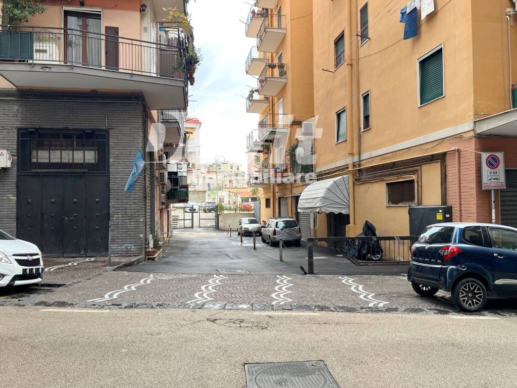 Box / garage a Portici in Viale Secondo Melina - Foto 3