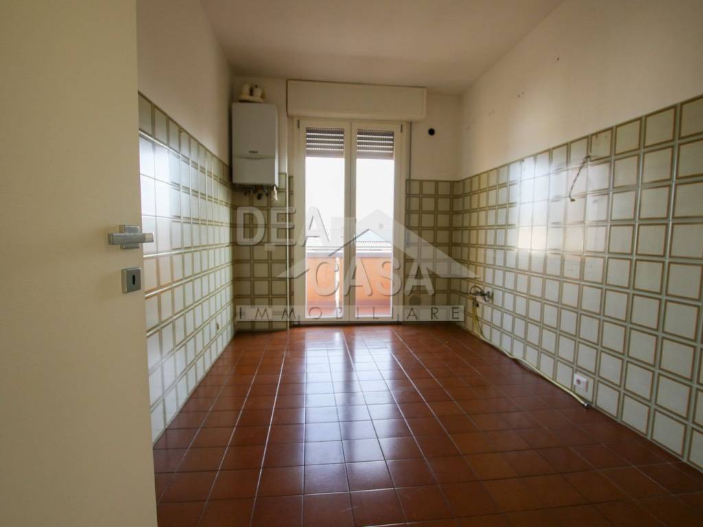 Appartamento a Mirandola in Via Firenze, 4 - Foto 4