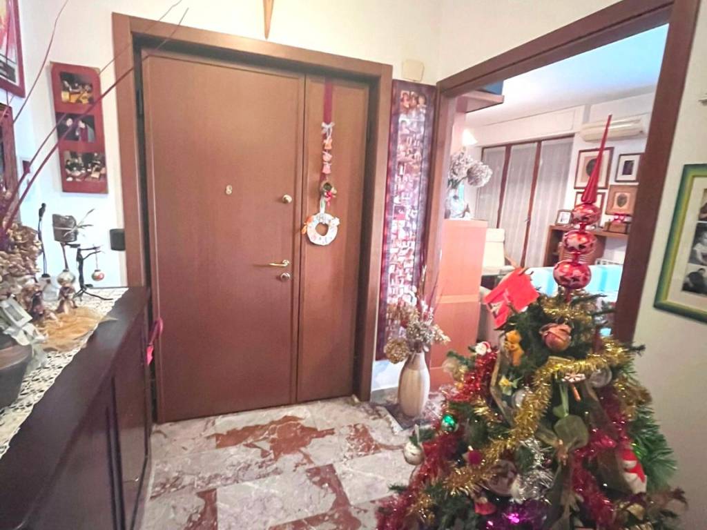Appartamento a Prato in Viale Vittorio Veneto - Foto 2