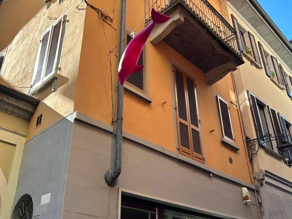 Palazzo / stabile a Arona in Via Camillo Benso di Cavour, 145 - Foto 2