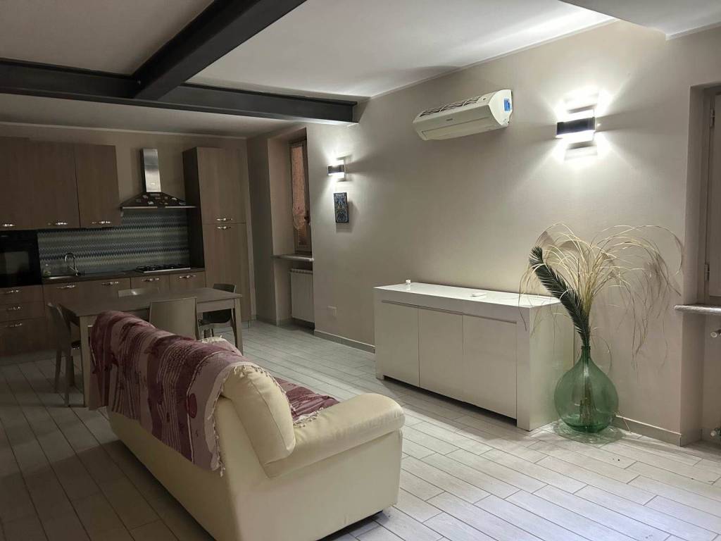 Palazzo / stabile a Arona in Via Camillo Benso di Cavour, 145 - Foto 5